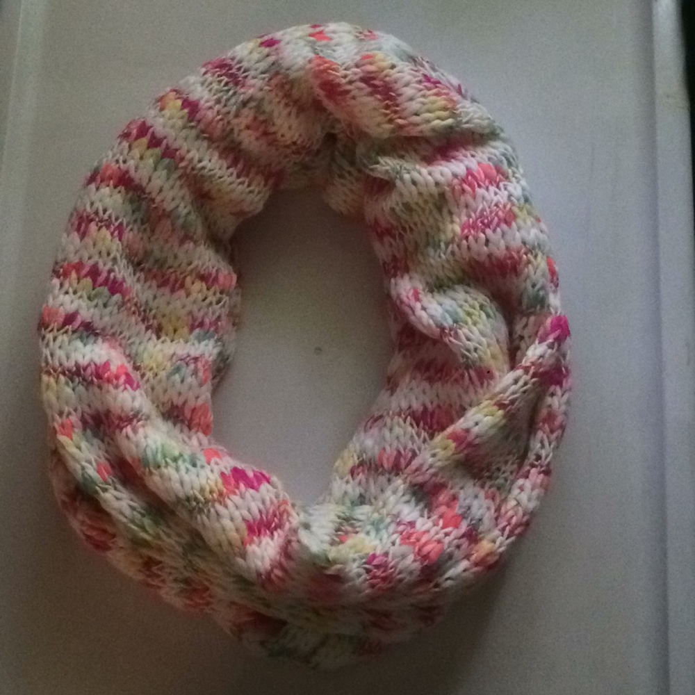 Knit infinity scarf
